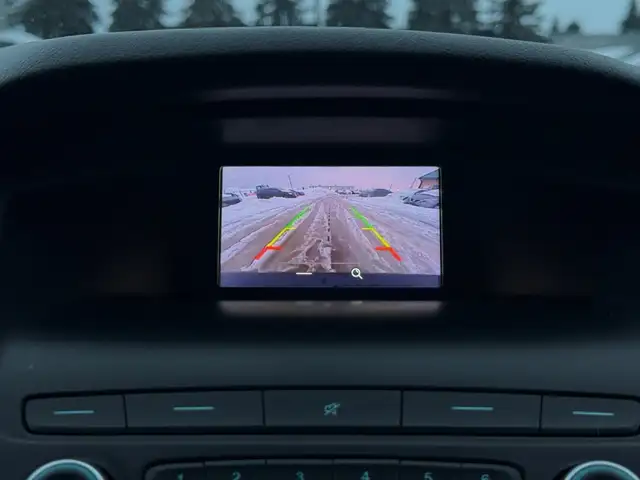 2018 Ford Focus SE | BLUETOOTH | BACKUP CAM | ALLOY WHEELS | HTD - Photo 14