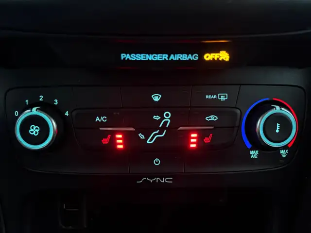 2018 Ford Focus SE | BLUETOOTH | BACKUP CAM | ALLOY WHEELS | HTD - Photo 19