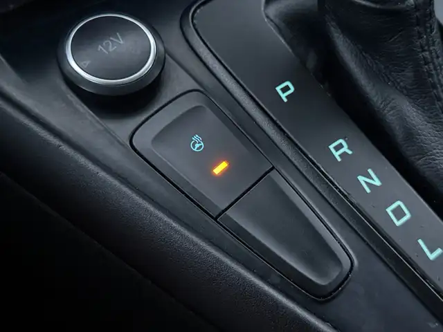 2018 Ford Focus SE | BLUETOOTH | BACKUP CAM | ALLOY WHEELS | HTD - Photo 23