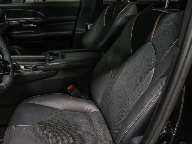 2024 Toyota Grand Highlander Hybrid Platinum - Photo 2