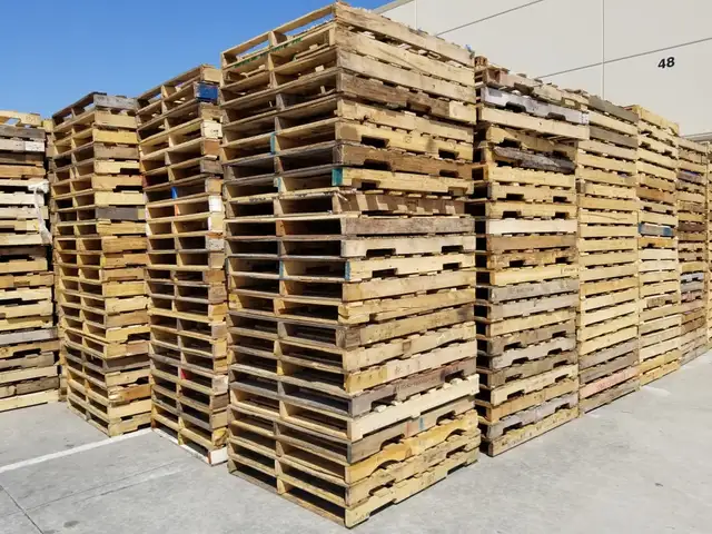 New & Recycled Wood Pallets at LOW prices - delivery or pick-up! - Photo 4