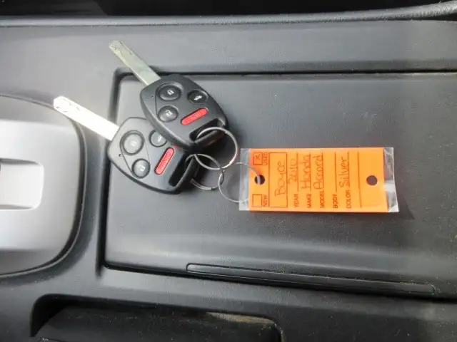 2010 Honda Accord Sedan EX-L REBULIT Sunroof Nav System FWD - Photo 22