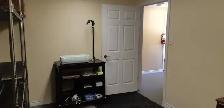 Private Office Space PRIME Location in Brantford - Photo 5