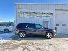 2021 Chevrolet Traverse LT AWD - No Accident - Photo 4