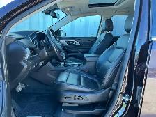 2021 Chevrolet Traverse LT AWD - No Accident - Photo 12