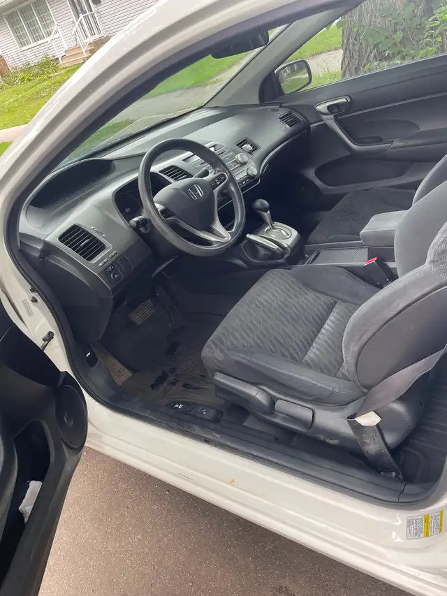 2010 Honda Civic LX - Photo 7