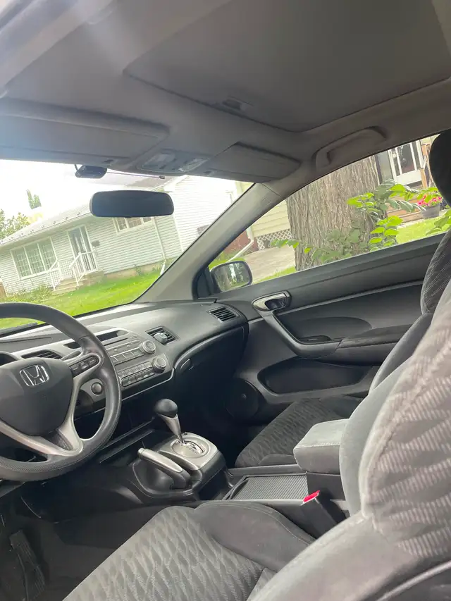 2010 Honda Civic LX - Photo 9