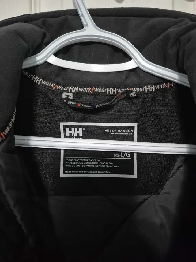 For Sale: Men's Helly Hanson Winter Jacket - Photo 2