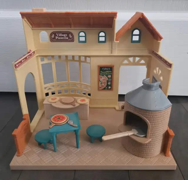 Calico Critters Collection perfect condition houses shops  cars - Photo 9