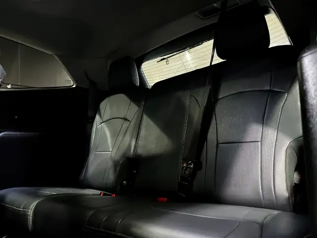 2019 Buick Enclave Premium | AWD | Leather |  7 Passenger - Photo 11