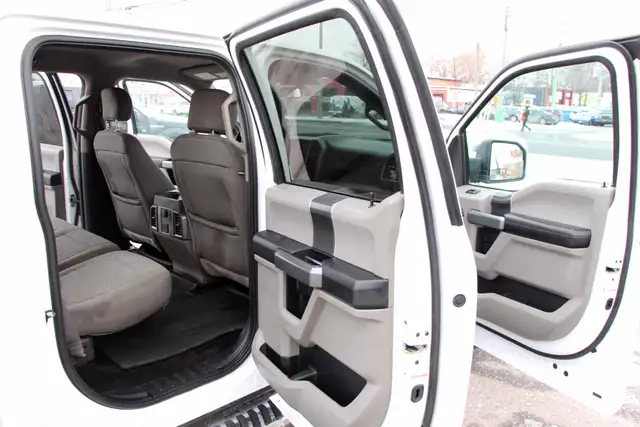 2018 Ford F-150 XLT 4x4 5.0L Crew 6.5FtBed Certified 2 Year W - Photo 9