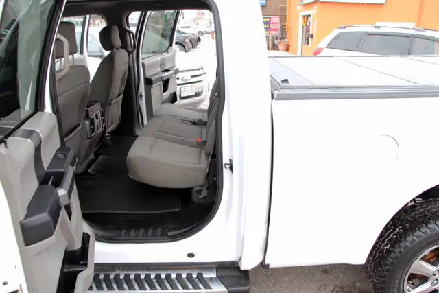 2018 Ford F-150 XLT 4x4 5.0L Crew 6.5FtBed Certified 2 Year W - Photo 11