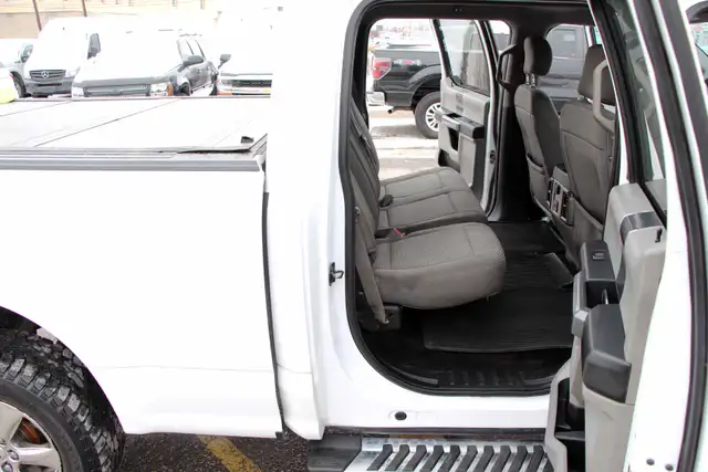 2018 Ford F-150 XLT 4x4 5.0L Crew 6.5FtBed Certified 2 Year W - Photo 12