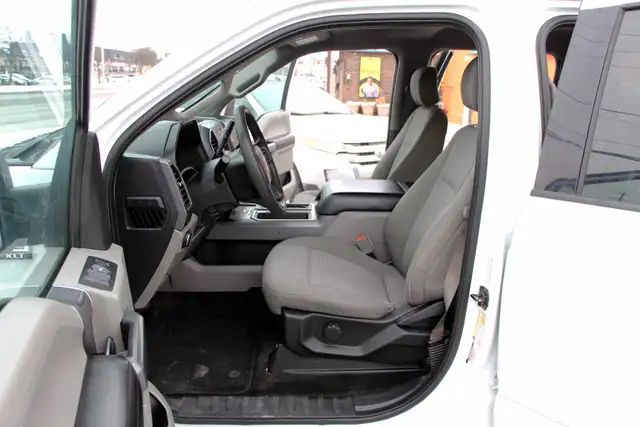 2018 Ford F-150 XLT 4x4 5.0L Crew 6.5FtBed Certified 2 Year W - Photo 17