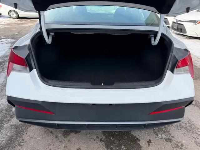 2024 Hyundai Elantra Preferred - Photo 6