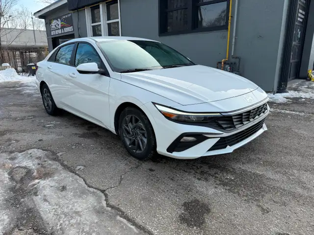 2024 Hyundai Elantra Preferred - Photo 9