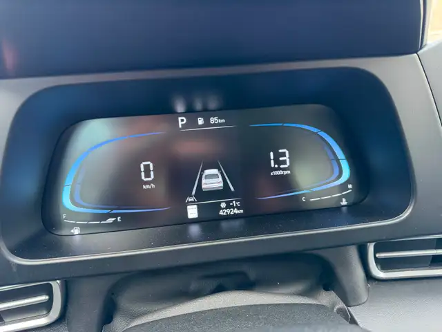 2024 Hyundai Elantra Preferred - Photo 12