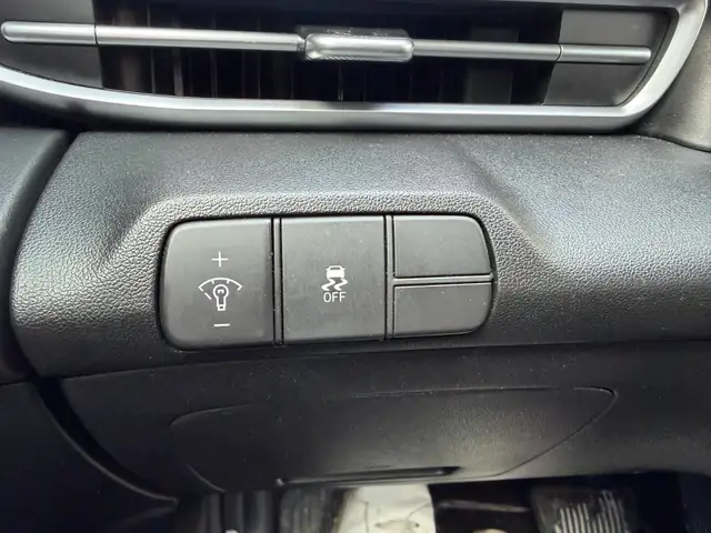 2024 Hyundai Elantra Preferred - Photo 13