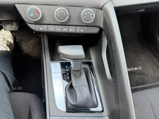 2024 Hyundai Elantra Preferred - Photo 15