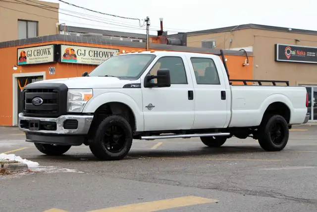 2012 Ford Super Duty F-350 SRW 4x4 6.7L Diesel 8Foot bed - Photo 3