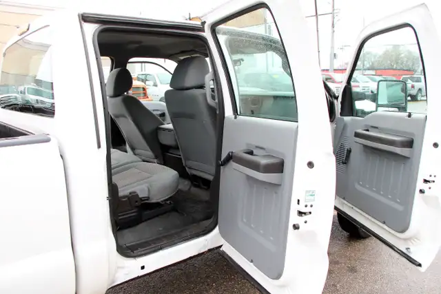 2012 Ford Super Duty F-350 SRW 4x4 6.7L Diesel 8Foot bed - Photo 11