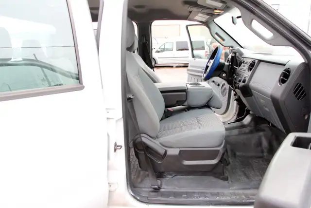 2012 Ford Super Duty F-350 SRW 4x4 6.7L Diesel 8Foot bed - Photo 15