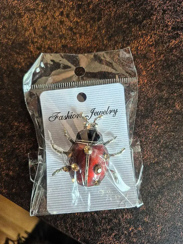 Broches a vendre - Photo 2