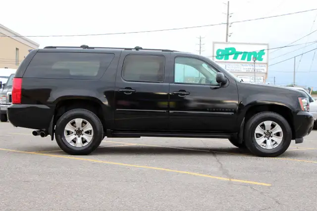 2007 Chevrolet Suburban LT 4x4 7-Pass Loaded Certified2 Year W - Photo 8