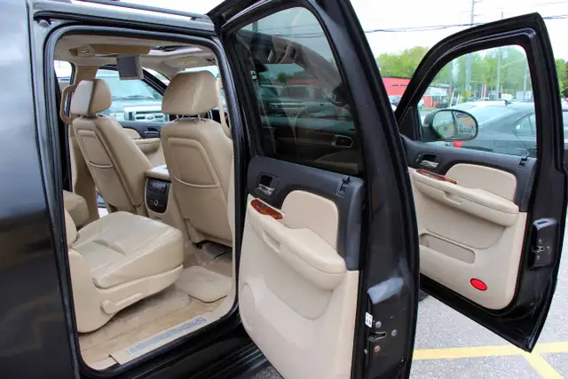 2007 Chevrolet Suburban LT 4x4 7-Pass Loaded Certified2 Year W - Photo 12