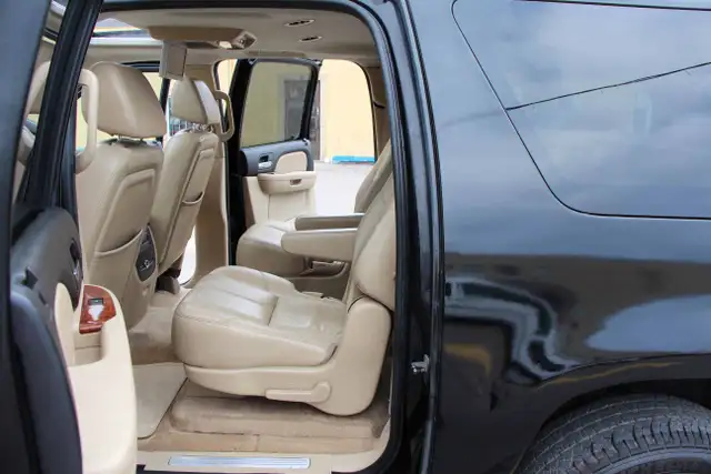 2007 Chevrolet Suburban LT 4x4 7-Pass Loaded Certified2 Year W - Photo 14
