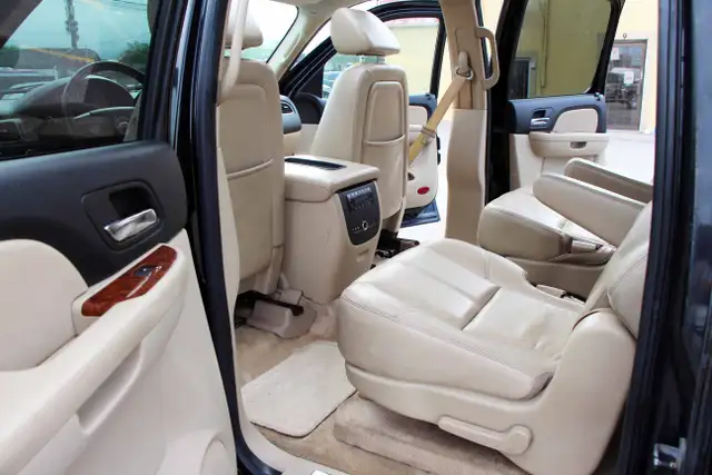 2007 Chevrolet Suburban LT 4x4 7-Pass Loaded Certified2 Year W - Photo 15