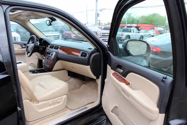 2007 Chevrolet Suburban LT 4x4 7-Pass Loaded Certified2 Year W - Photo 18