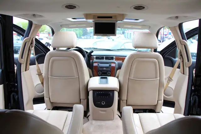 2007 Chevrolet Suburban LT 4x4 7-Pass Loaded Certified2 Year W - Photo 22