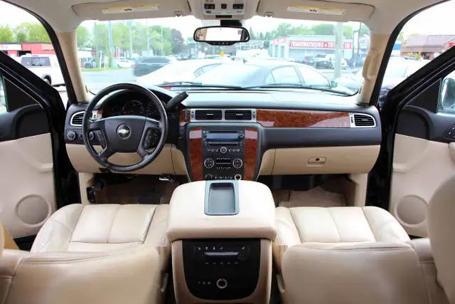 2007 Chevrolet Suburban LT 4x4 7-Pass Loaded Certified2 Year W - Photo 24