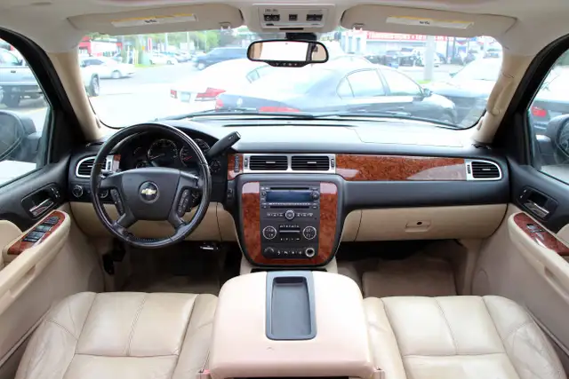 2007 Chevrolet Suburban LT 4x4 7-Pass Loaded Certified2 Year W - Photo 25