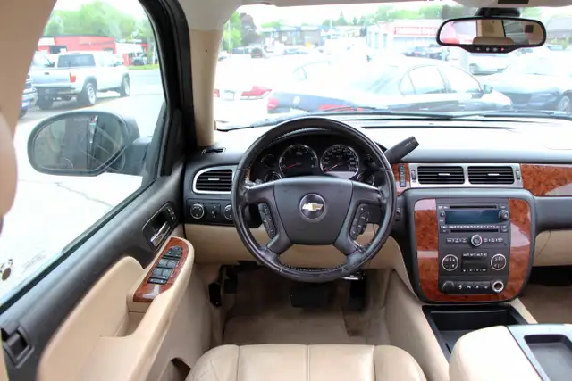 2007 Chevrolet Suburban LT 4x4 7-Pass Loaded Certified2 Year W - Photo 26