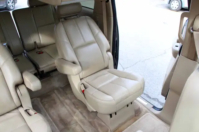 2007 Chevrolet Suburban LT 4x4 7-Pass Loaded Certified2 Year W - Photo 33