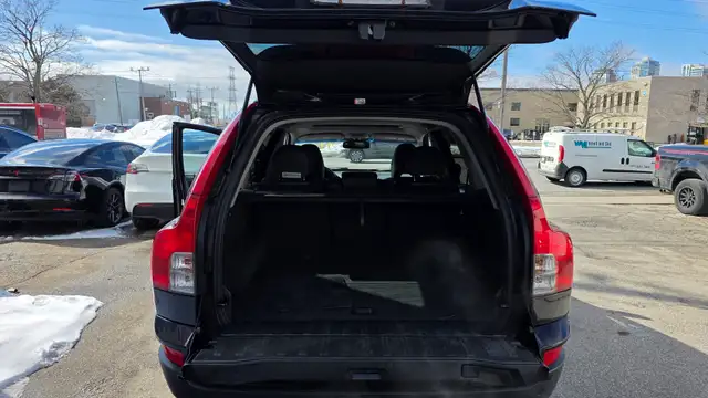 2009 Volvo XC90 3.2L - ALL WHEEL DRIVE- LOADED- LOW KMS- CERTIFI - Photo 25