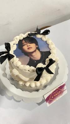 Vintage cake, Heart cake , bows cakes starting from - Photo 4