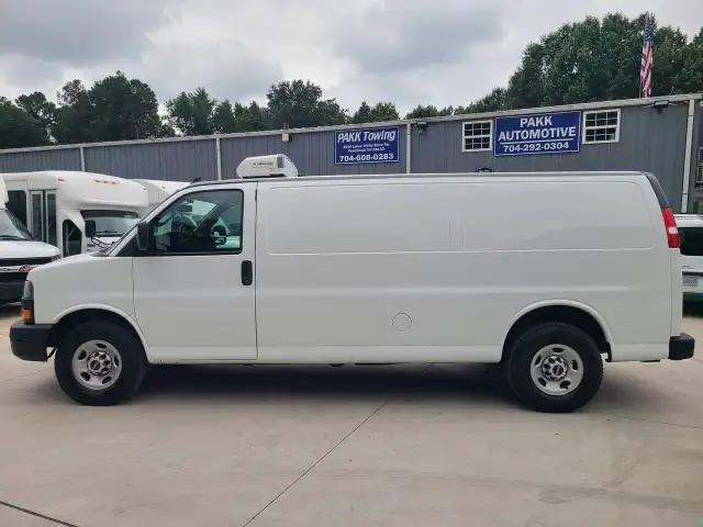 2018 Chevrolet Express Cargo Van 2500 EXTENDED THERMO KING REE