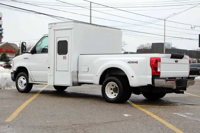 2011 Ford E-450 Extended Cabin 8FT Bed Certified 2 Year Warranty - Photo 4