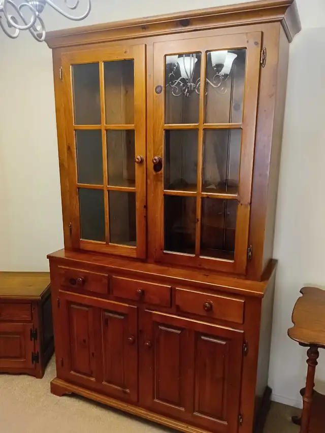 Hucth & cabinet - Photo 2