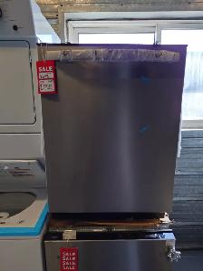 Frigidaire '24' Built-In Stainless Steel Dishwasher on Sale‼️