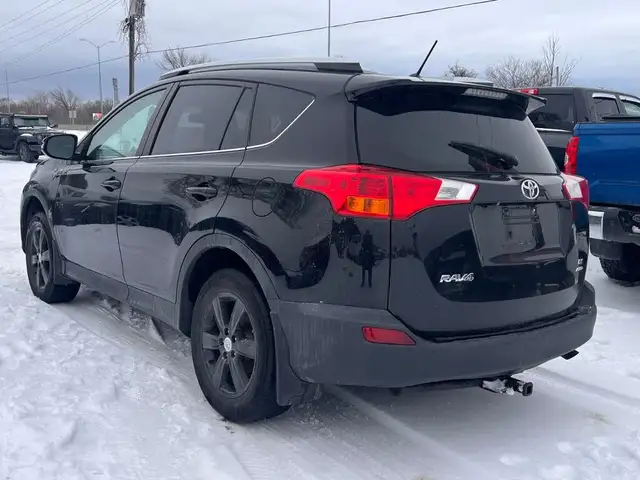 2014 Toyota RAV4 LE AWD - Photo 2