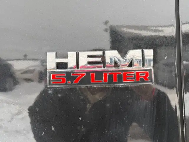 2018 Ram 1500 SLT - Photo 20