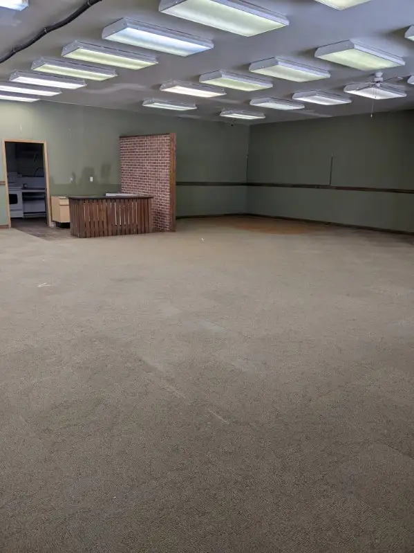 Building for rent for a business or storage