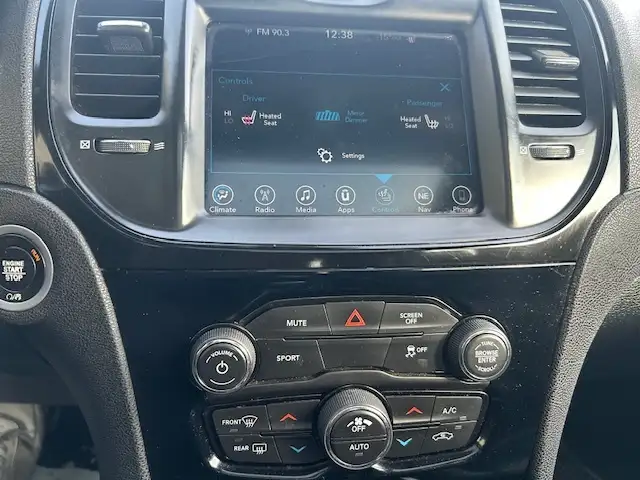 2017 Chrysler 300 4dr Sdn 300S RWD - Photo 13