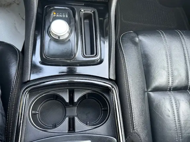 2017 Chrysler 300 4dr Sdn 300S RWD - Photo 14