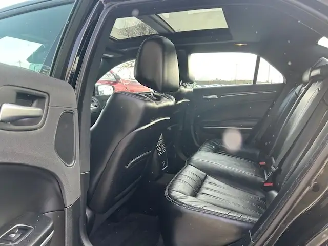 2017 Chrysler 300 4dr Sdn 300S RWD - Photo 15