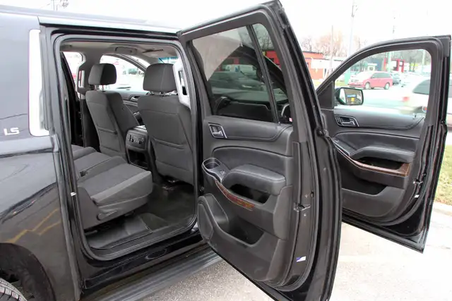 2016 Chevrolet Suburban LS 4x4 1-Owner Certified 2 Year W - Photo 14